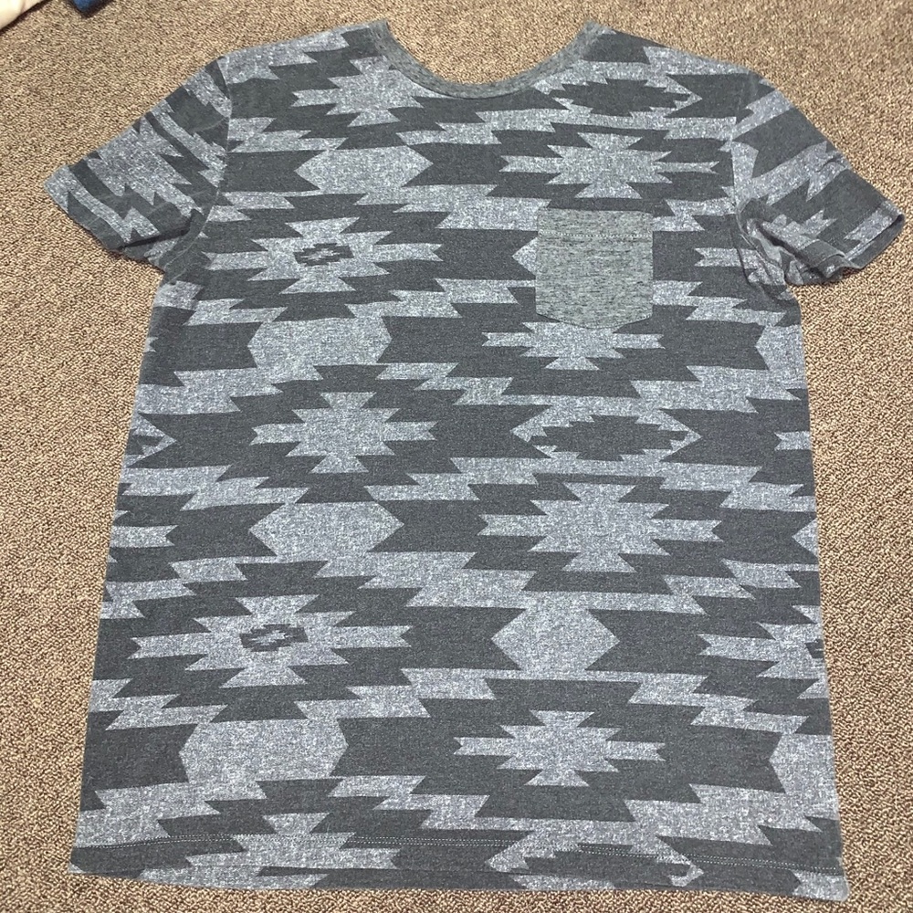 Men’s pocket t shirt